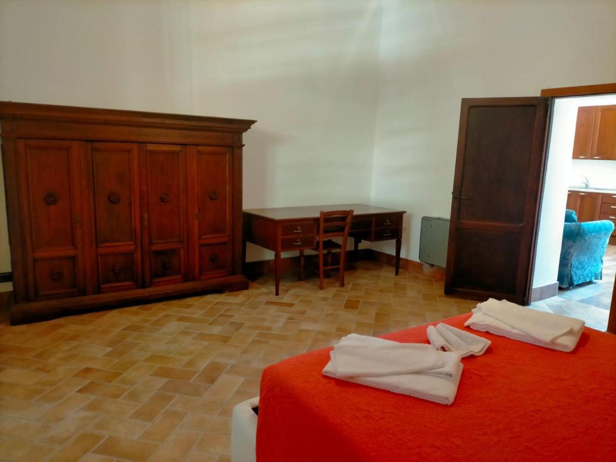 Апарт отель Antico Borgo La Commenda Монтефьясконе Экстерьер фото